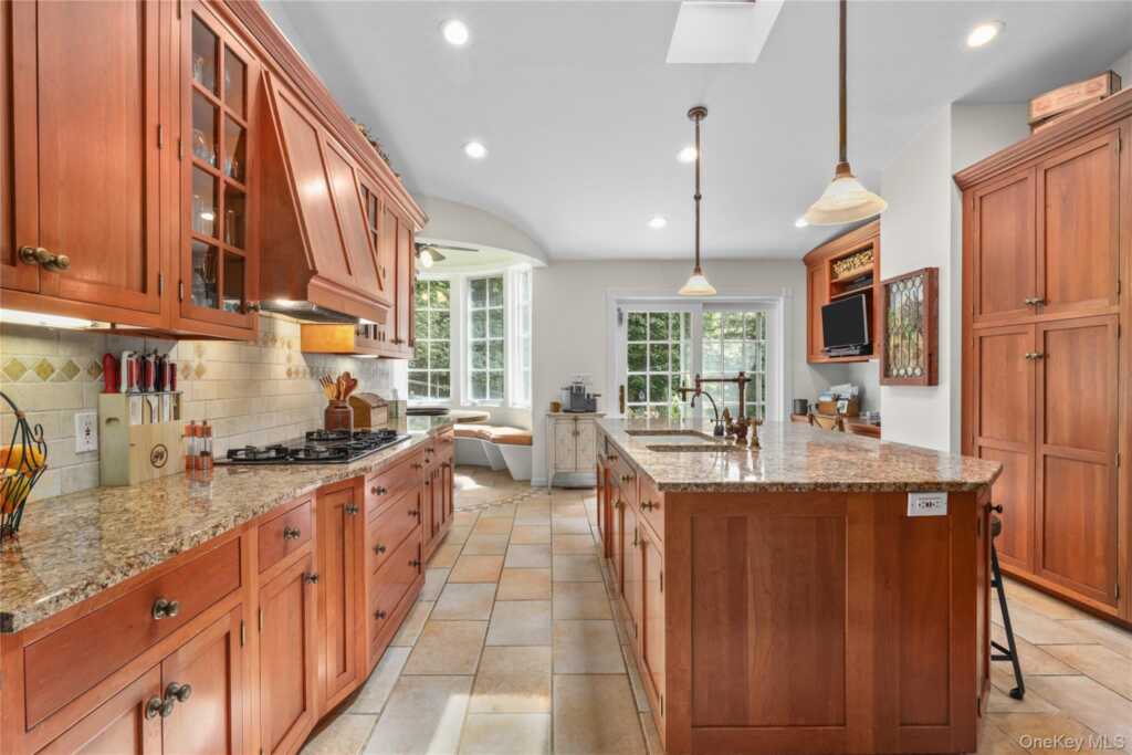 41 Lincoln Avenue, Rye, NY 10573 - Photo 6 of 39