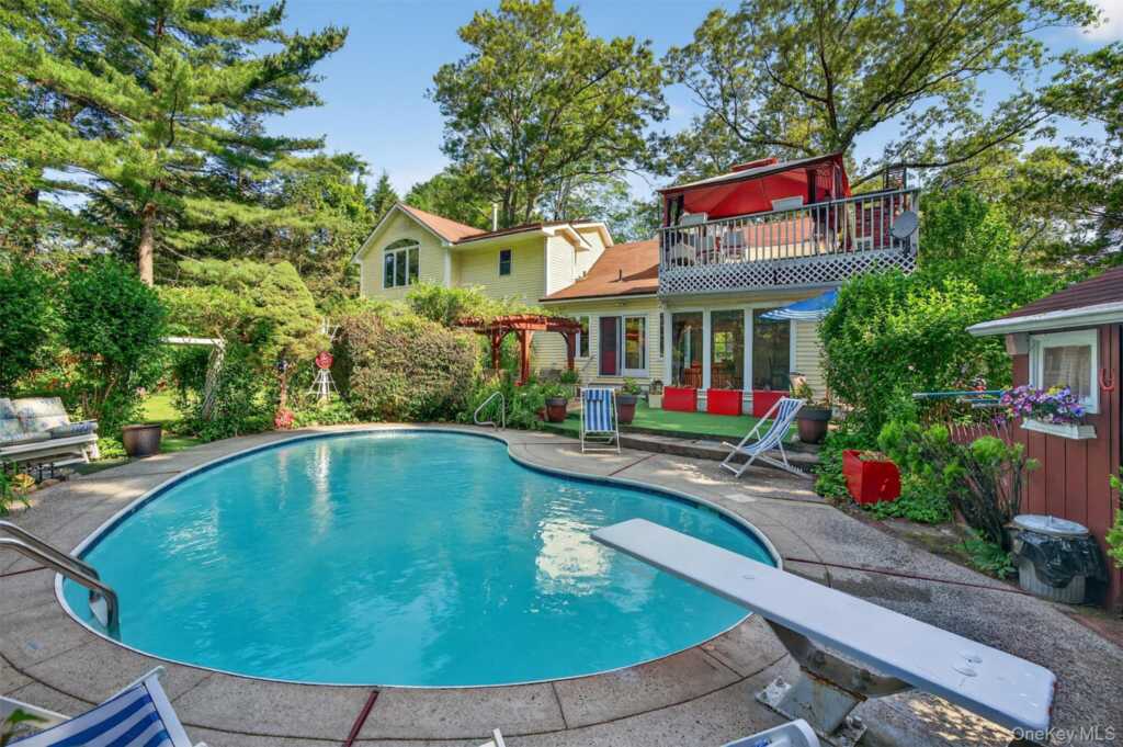 33 Gregory Street, New City, NY 10956 - Photo 30 of 38