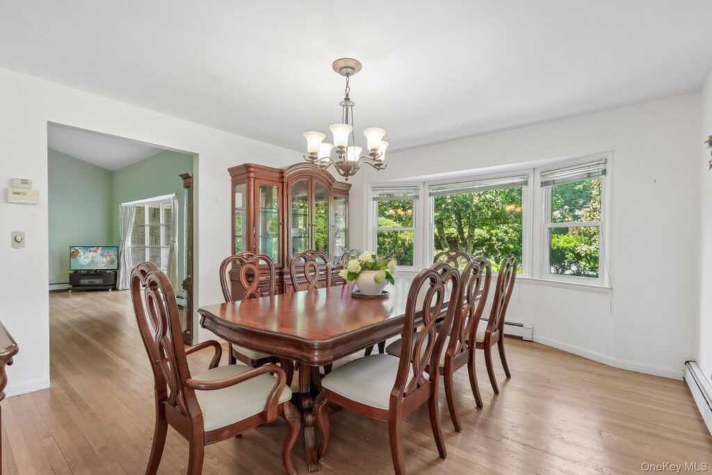 1055 Mamaroneck Avenue, White Plains, NY 10605 - Photo 10 of 38