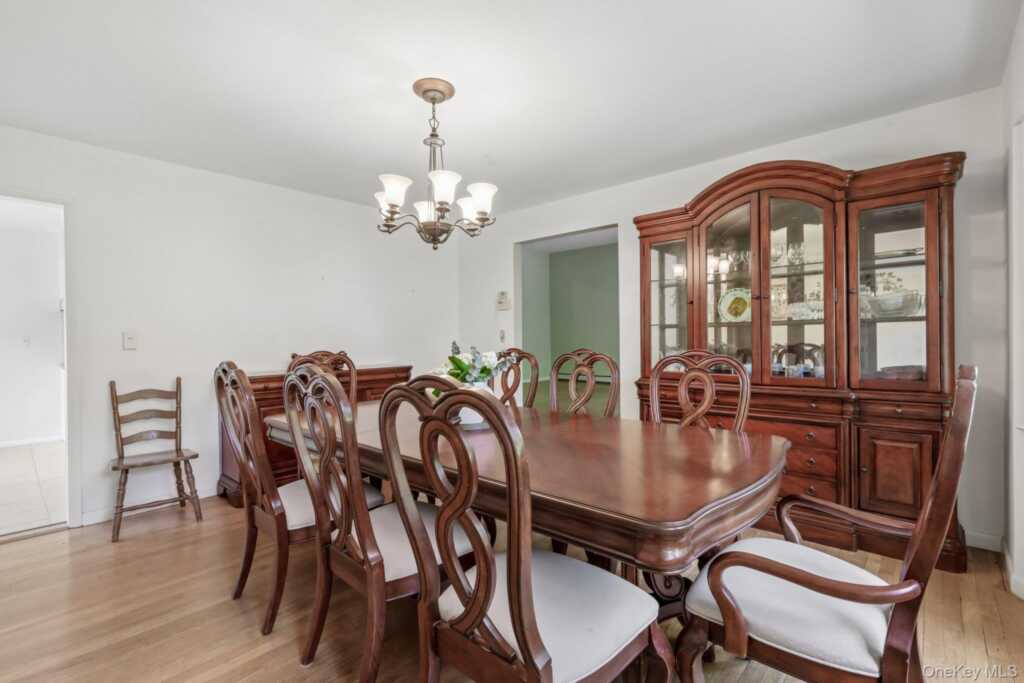 1055 Mamaroneck Avenue, White Plains, NY 10605 - Photo 11 of 38