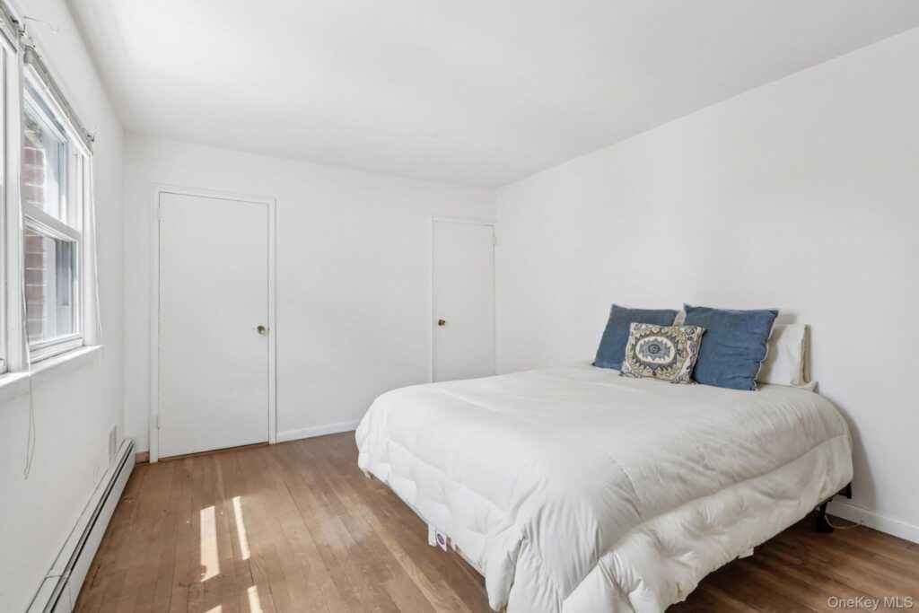 1055 Mamaroneck Avenue, White Plains, NY 10605 - Photo 14 of 38