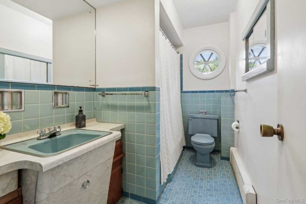 1055 Mamaroneck Avenue, White Plains, NY 10605 - Photo 16 of 38