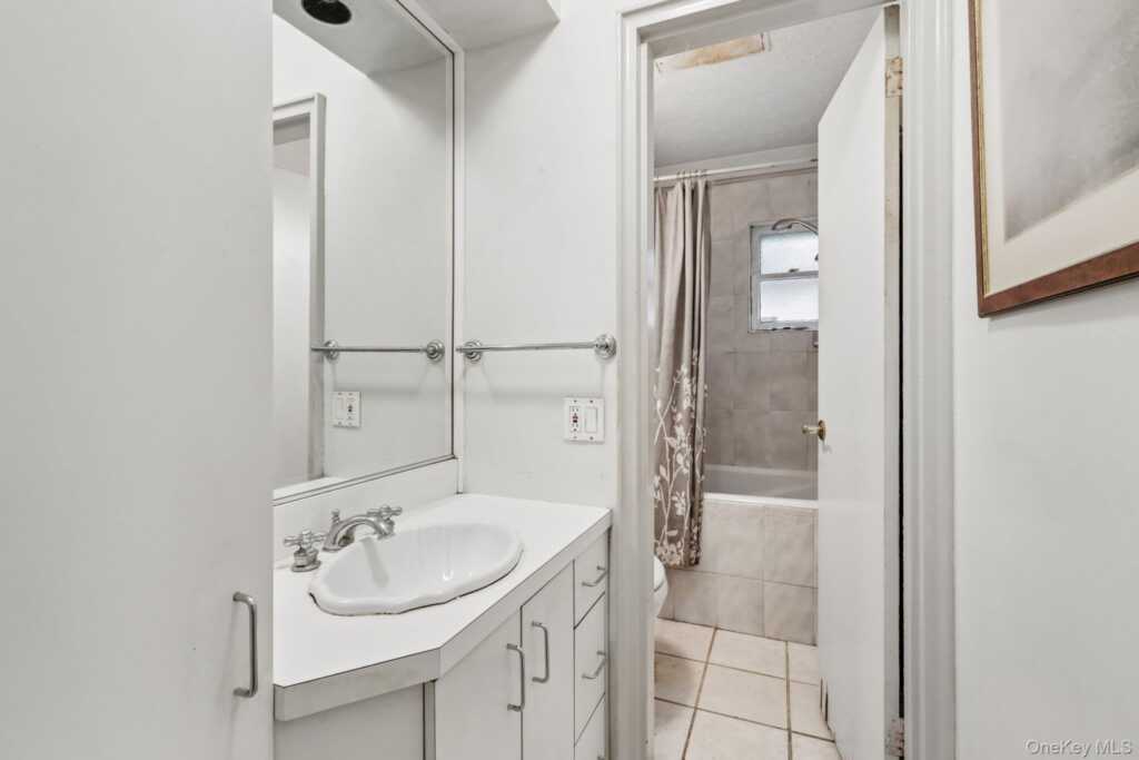1055 Mamaroneck Avenue, White Plains, NY 10605 - Photo 29 of 38