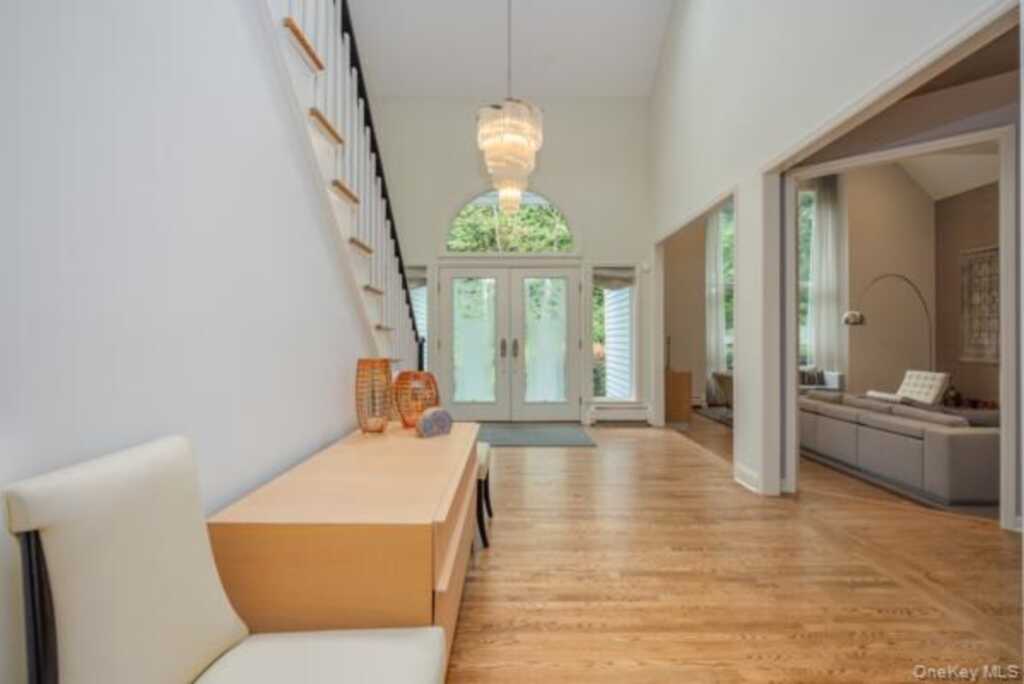 19 W Gate Road, Suffern, NY 10901 - Photo 12 of 42