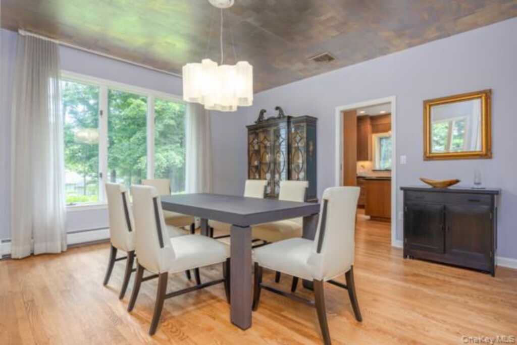 19 W Gate Road, Suffern, NY 10901 - Photo 16 of 42