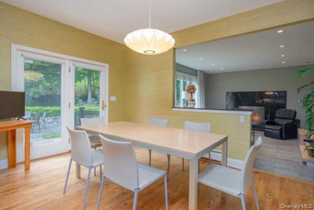 19 W Gate Road, Suffern, NY 10901 - Photo 22 of 42