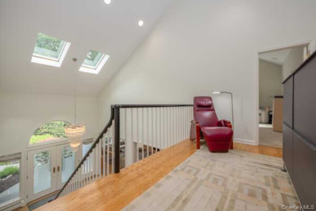 19 W Gate Road, Suffern, NY 10901 - Photo 28 of 42