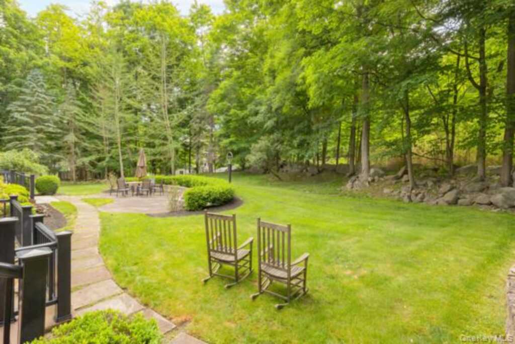 19 W Gate Road, Suffern, NY 10901 - Photo 7 of 42