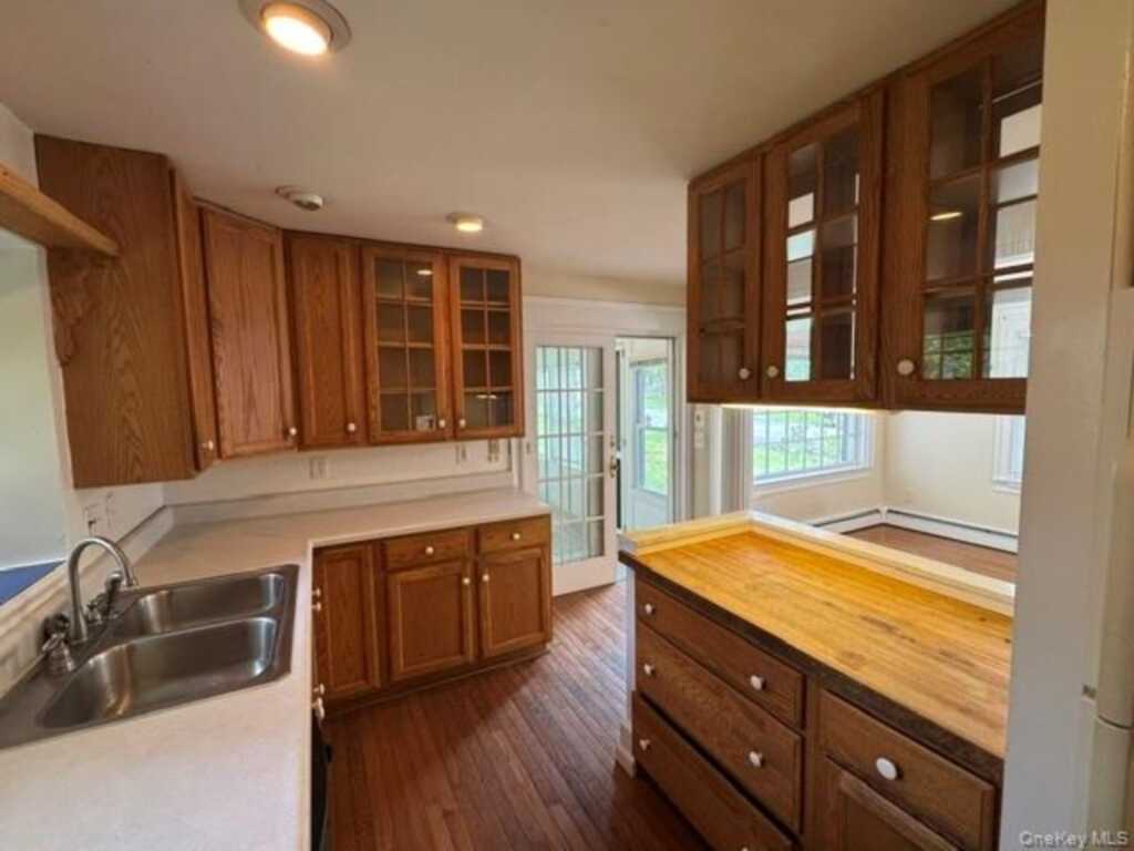 74 S Airmont Road, Suffern, NY 10901 - Photo 15 of 42
