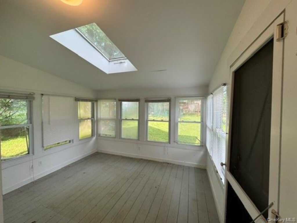 74 S Airmont Road, Suffern, NY 10901 - Photo 18 of 42