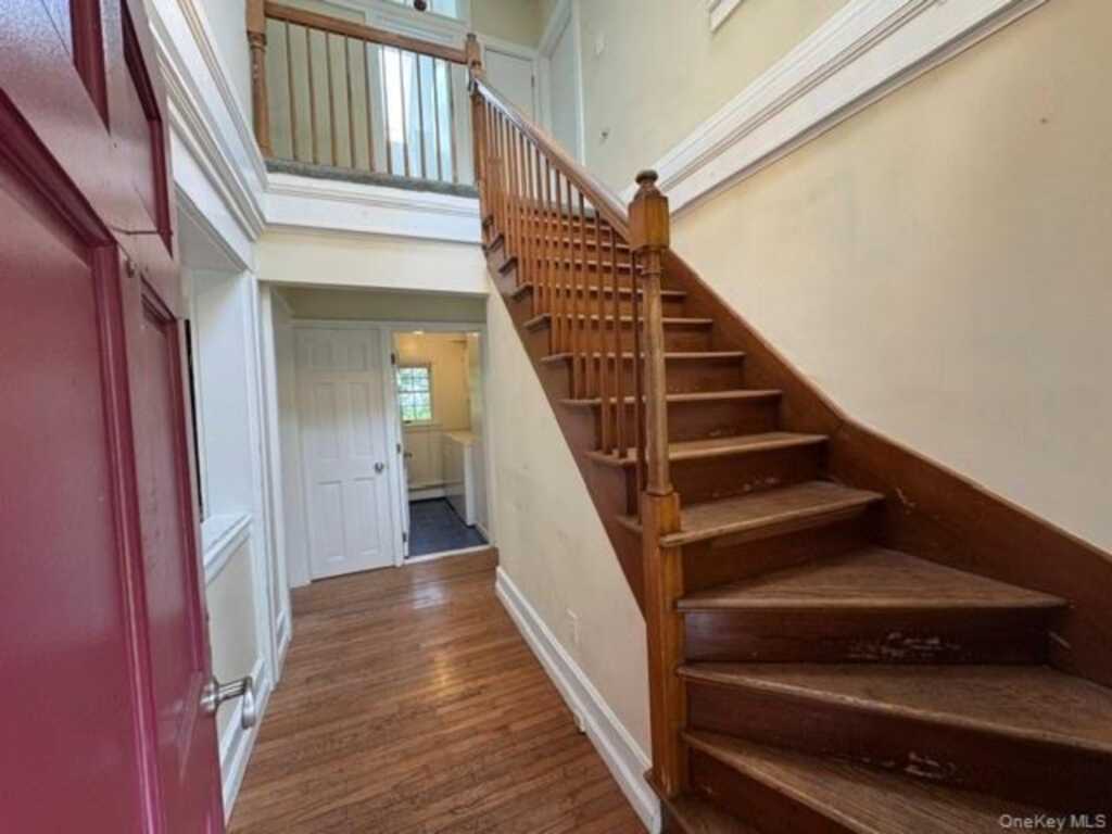 74 S Airmont Road, Suffern, NY 10901 - Photo 4 of 42