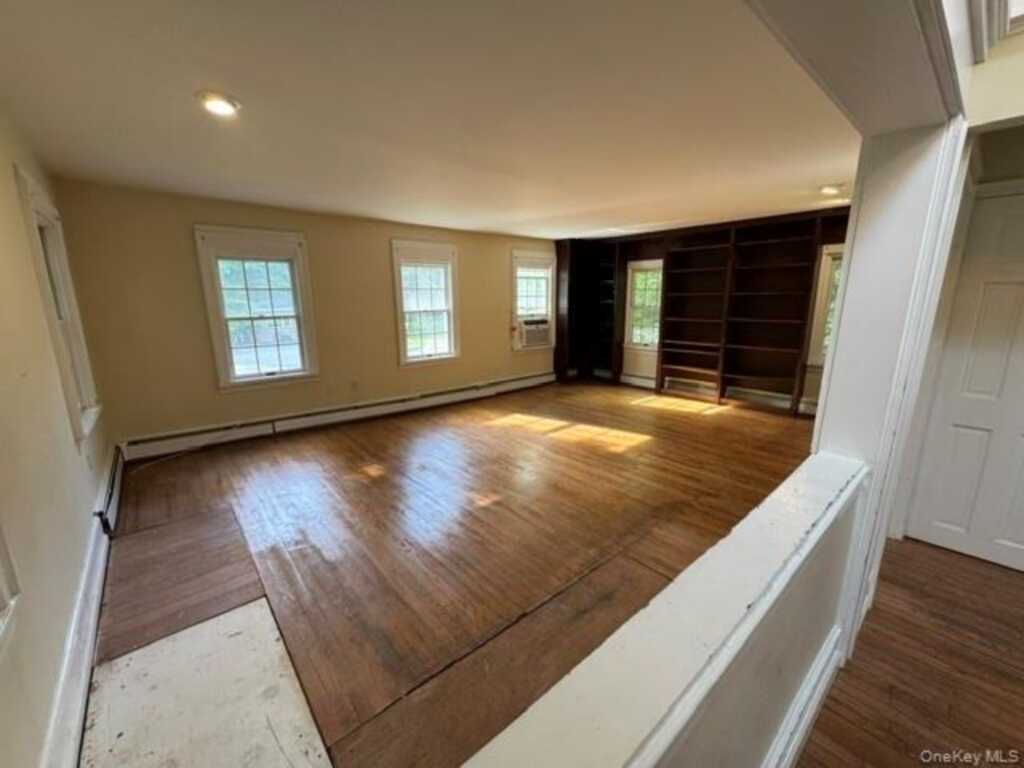 74 S Airmont Road, Suffern, NY 10901 - Photo 6 of 42