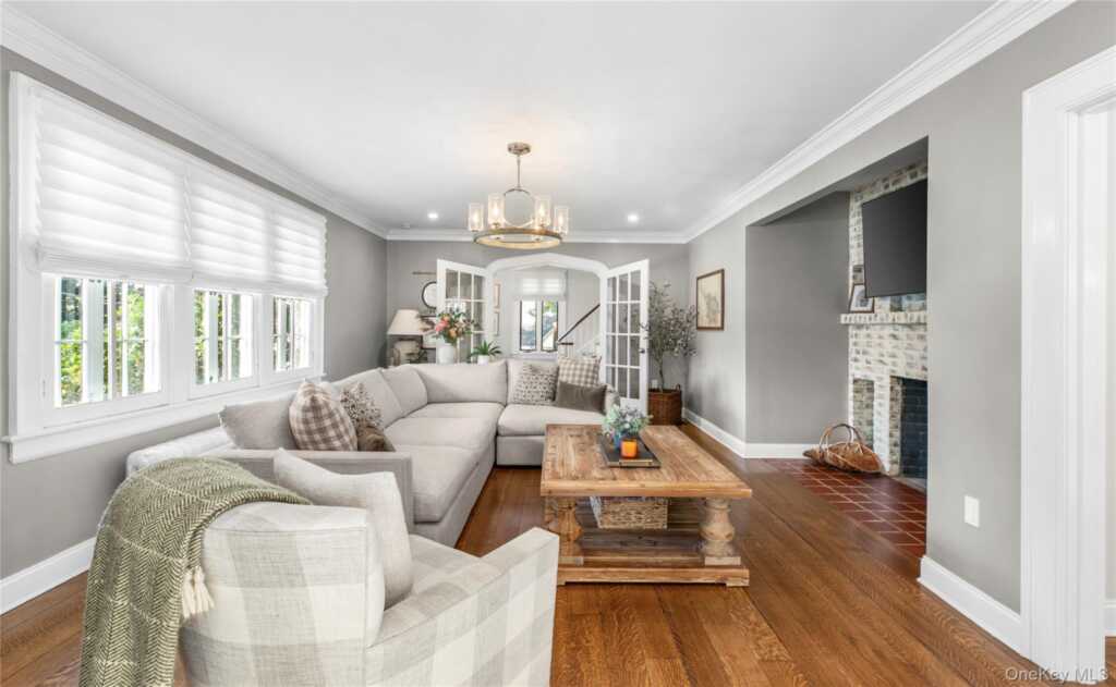 98 W Central Avenue, Pearl River, NY 10965 - Photo 14 of 48