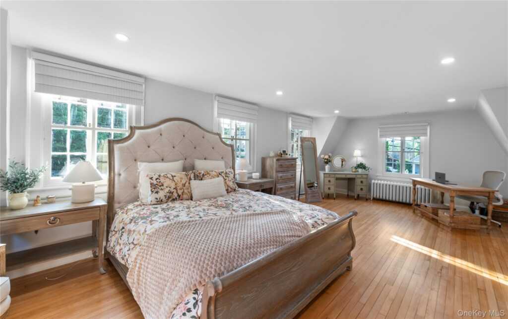 98 W Central Avenue, Pearl River, NY 10965 - Photo 29 of 48