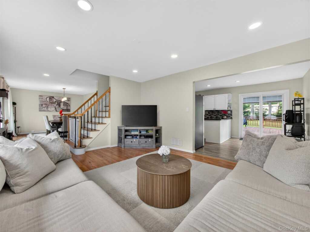 17 Grand Street, New City, NY 10956 - Photo 10 of 48