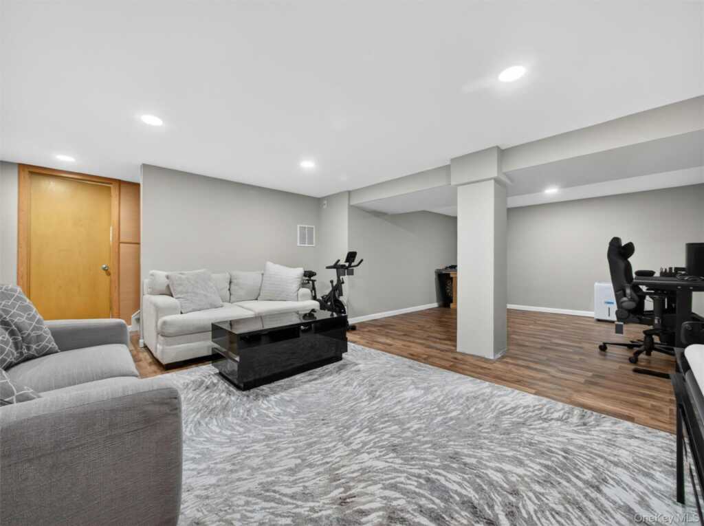 17 Grand Street, New City, NY 10956 - Photo 34 of 48