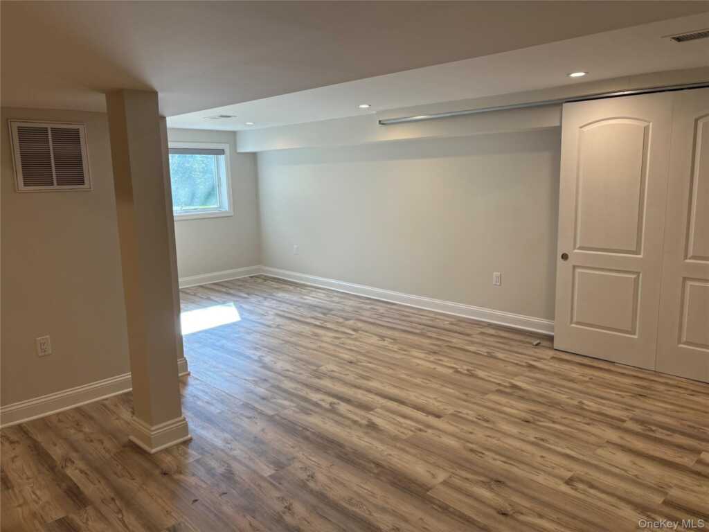 24 Sleepy Hollow Road, Rye, NY 10573 - Photo 20 of 38