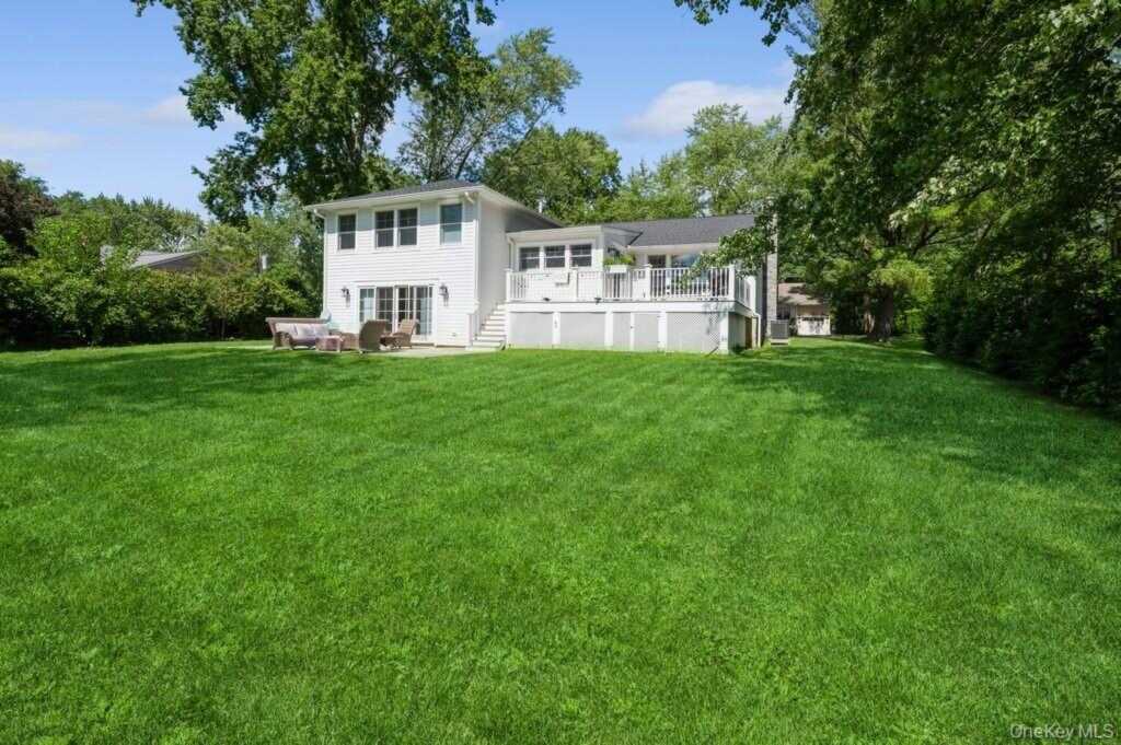 24 Sleepy Hollow Road, Rye, NY 10573 - Photo 25 of 38