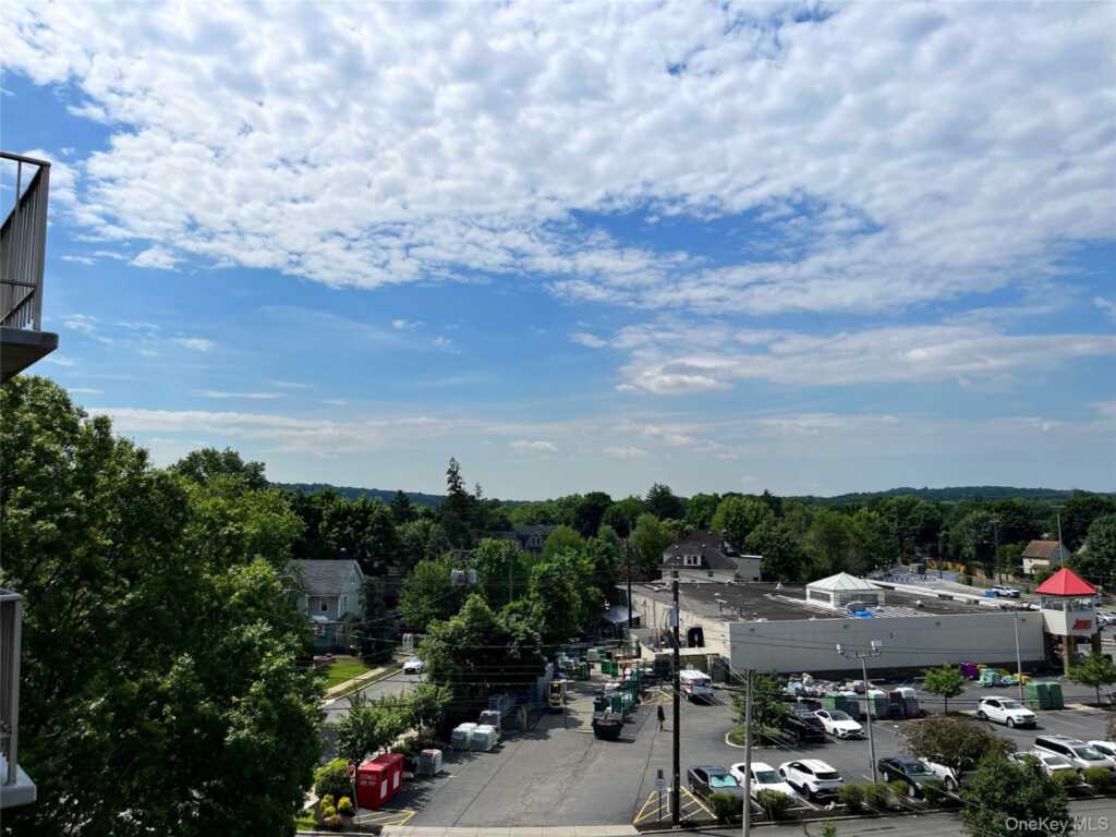 35 Park Avenue, Unit #5S, Suffern, NY 10901 - Photo 4 of 24