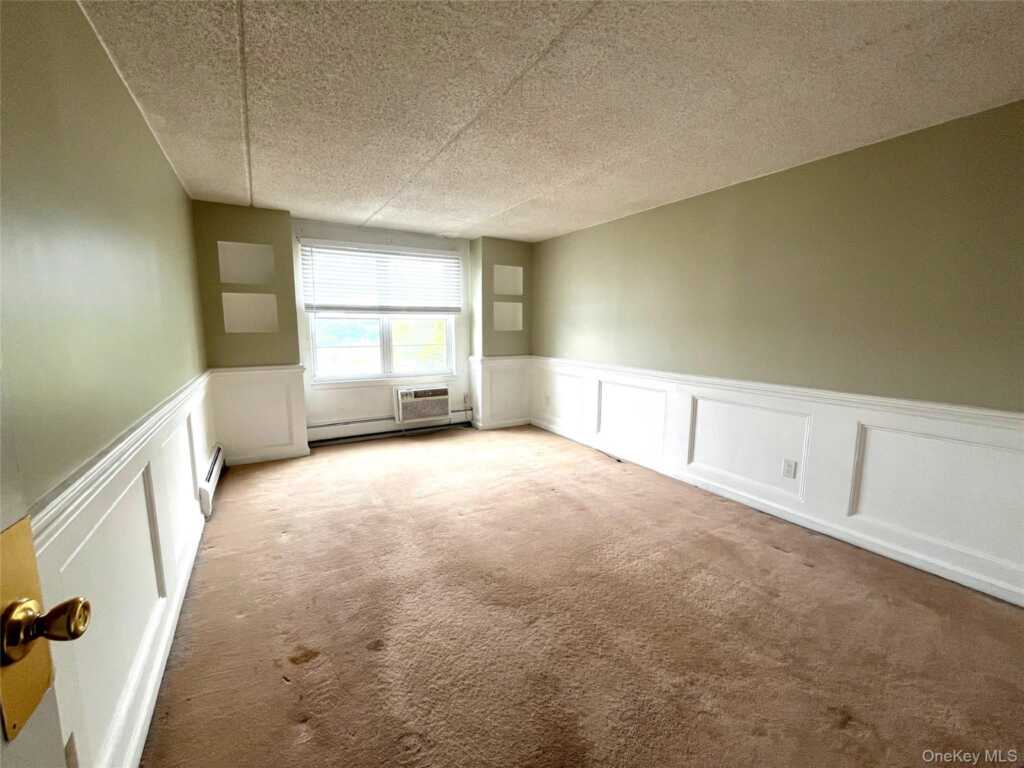 35 Park Avenue, Unit #5S, Suffern, NY 10901 - Photo 9 of 24