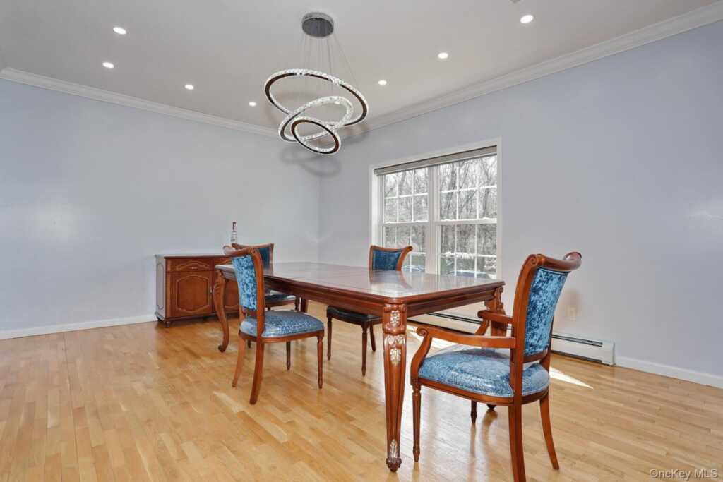 3 Polo Court, Suffern, NY 10901 - Photo 10 of 47