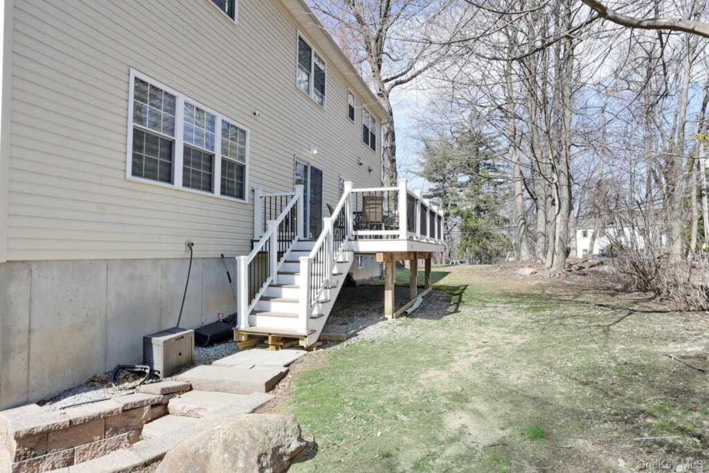 3 Polo Court, Suffern, NY 10901 - Photo 37 of 47