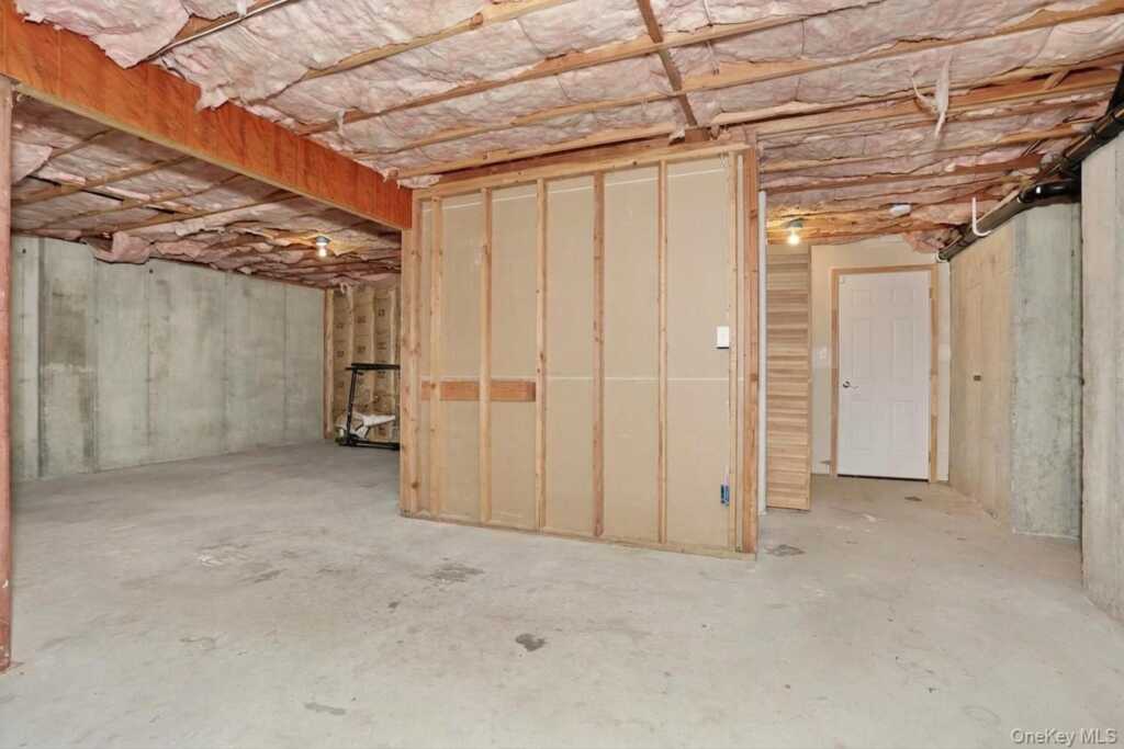 3 Polo Court, Suffern, NY 10901 - Photo 38 of 47