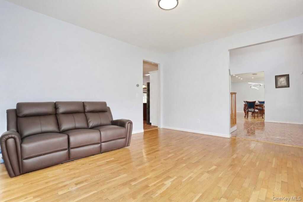 3 Polo Court, Suffern, NY 10901 - Photo 6 of 47