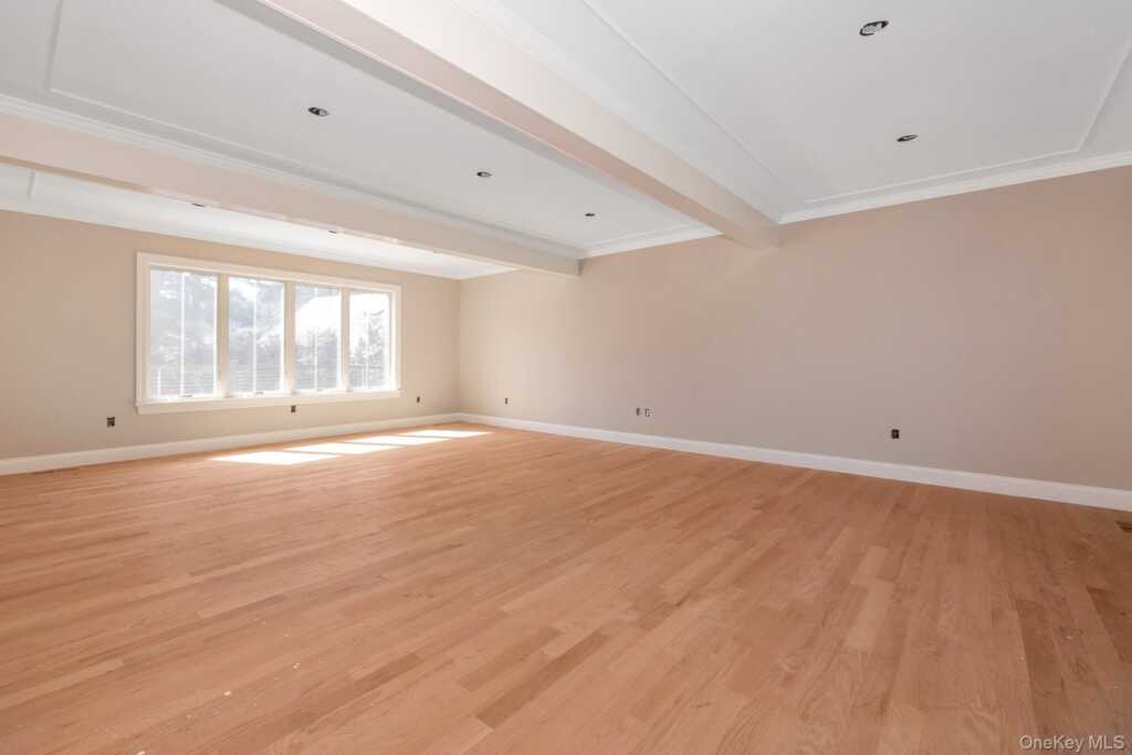 58 Marion Drive, New Rochelle, NY 10804 - Photo 12 of 27