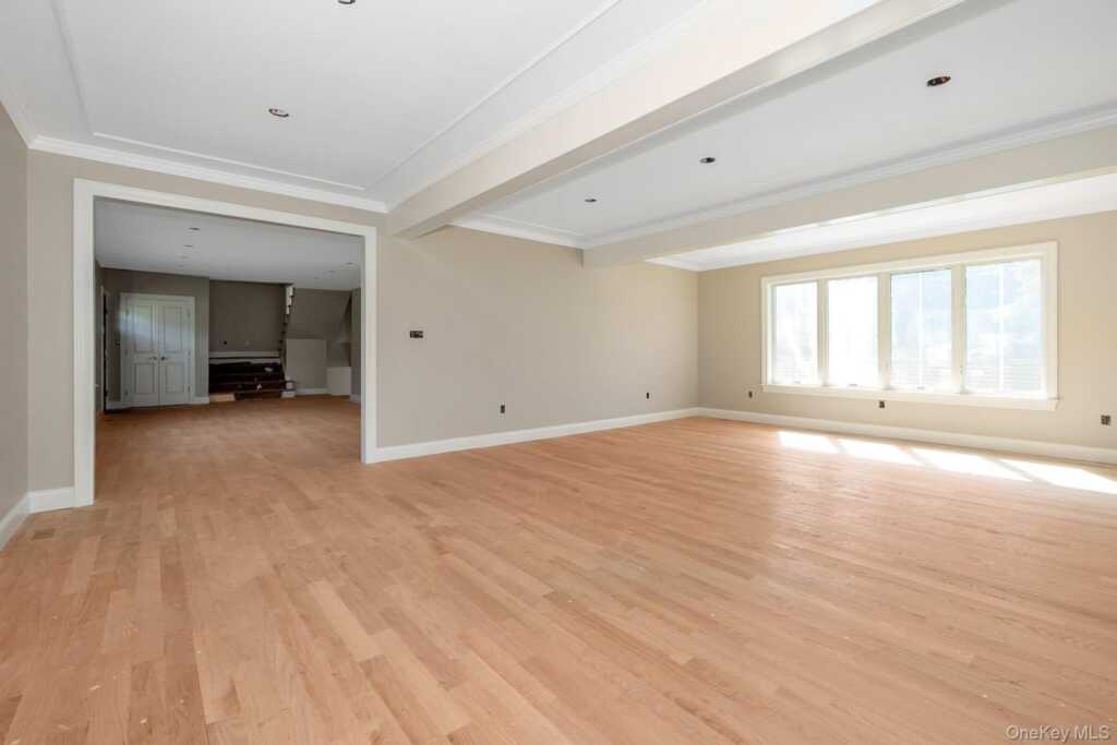 58 Marion Drive, New Rochelle, NY 10804 - Photo 14 of 27