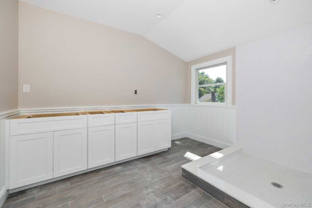 58 Marion Drive, New Rochelle, NY 10804 - Photo 18 of 27