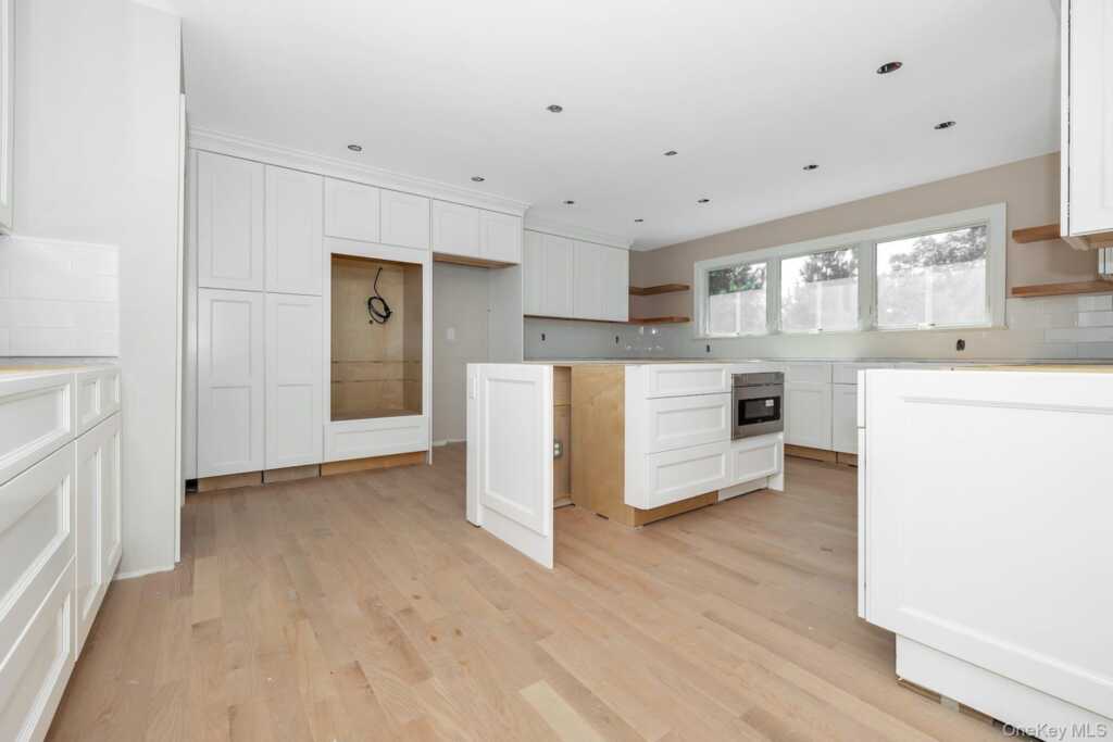 58 Marion Drive, New Rochelle, NY 10804 - Photo 24 of 27