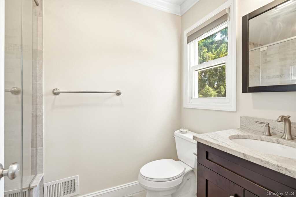 1 Pamela Lane, New Rochelle, NY 10804 - Photo 15 of 32