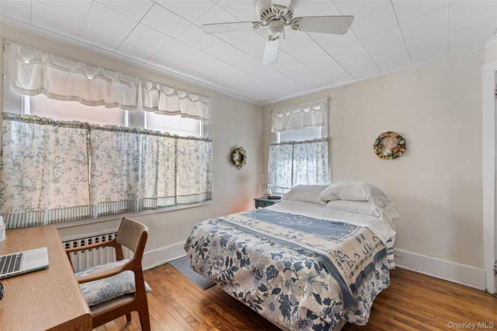 31 Lynton Place, White Plains, NY 10606 - Photo 10 of 19