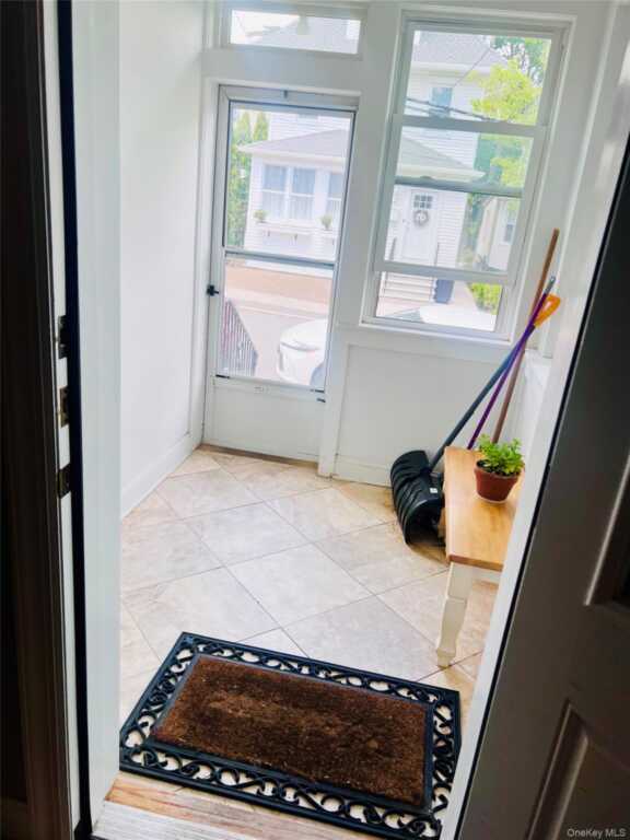 69 Treno Street, New Rochelle, NY 10801 - Photo 4 of 24