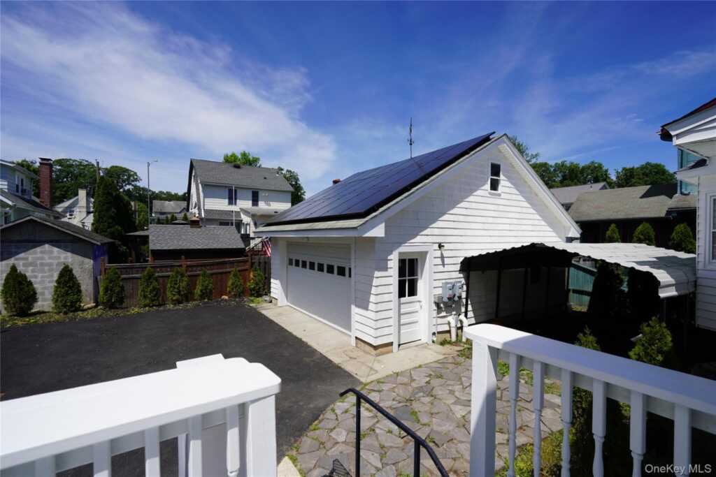 406 S Lexington Avenue, White Plains, NY 10606 - Photo 11 of 36
