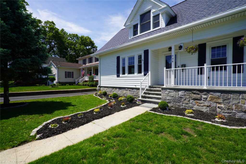 406 S Lexington Avenue, White Plains, NY 10606 - Photo 2 of 36