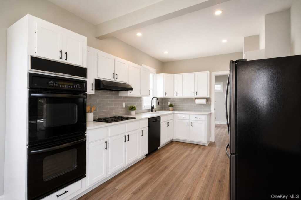 406 S Lexington Avenue, White Plains, NY 10606 - Photo 24 of 36