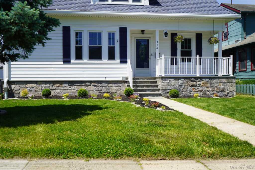 406 S Lexington Avenue, White Plains, NY 10606 - Photo 3 of 36