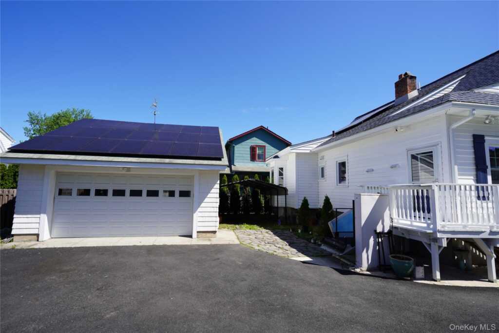406 S Lexington Avenue, White Plains, NY 10606 - Photo 8 of 36