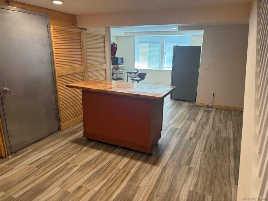556 Westchester Avenue, Rye, NY 10573 - Photo 14 of 22