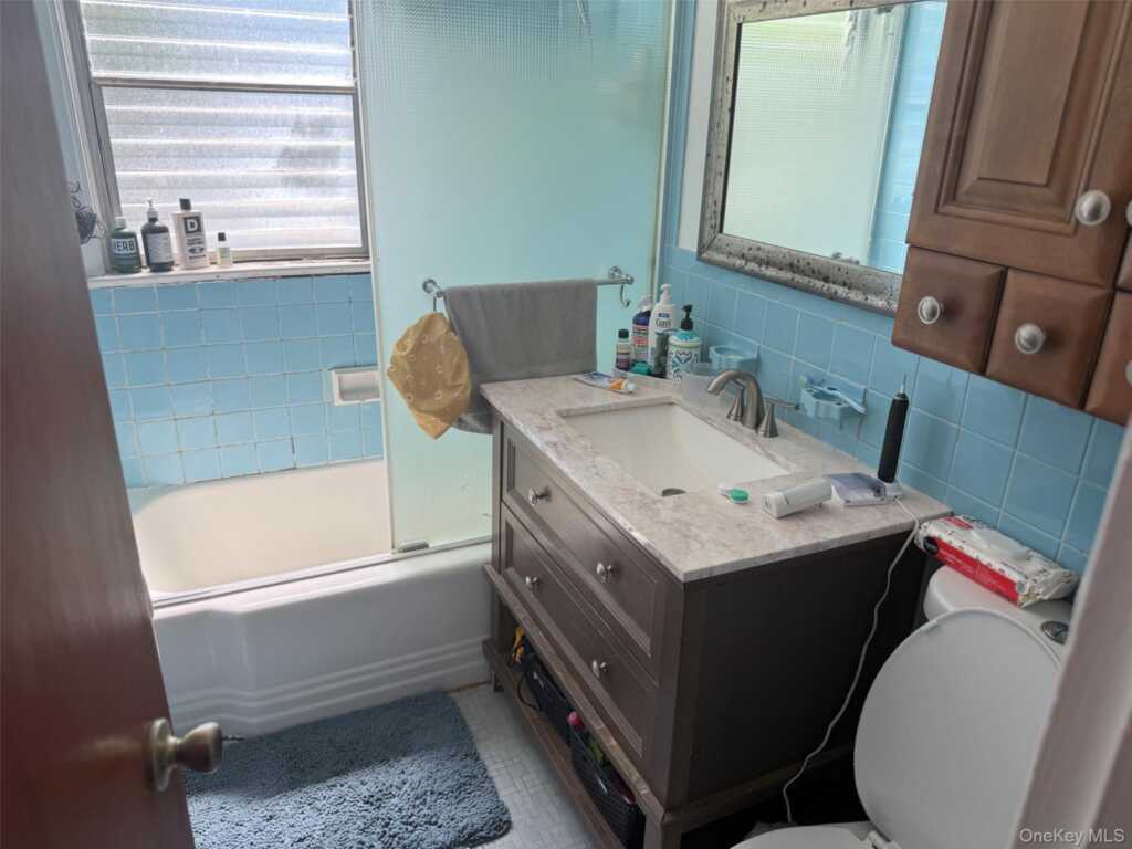 556 Westchester Avenue, Rye, NY 10573 - Photo 6 of 22