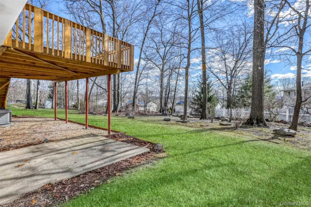 24 Gerke Avenue, New City, NY 10956 - Photo 4 of 27