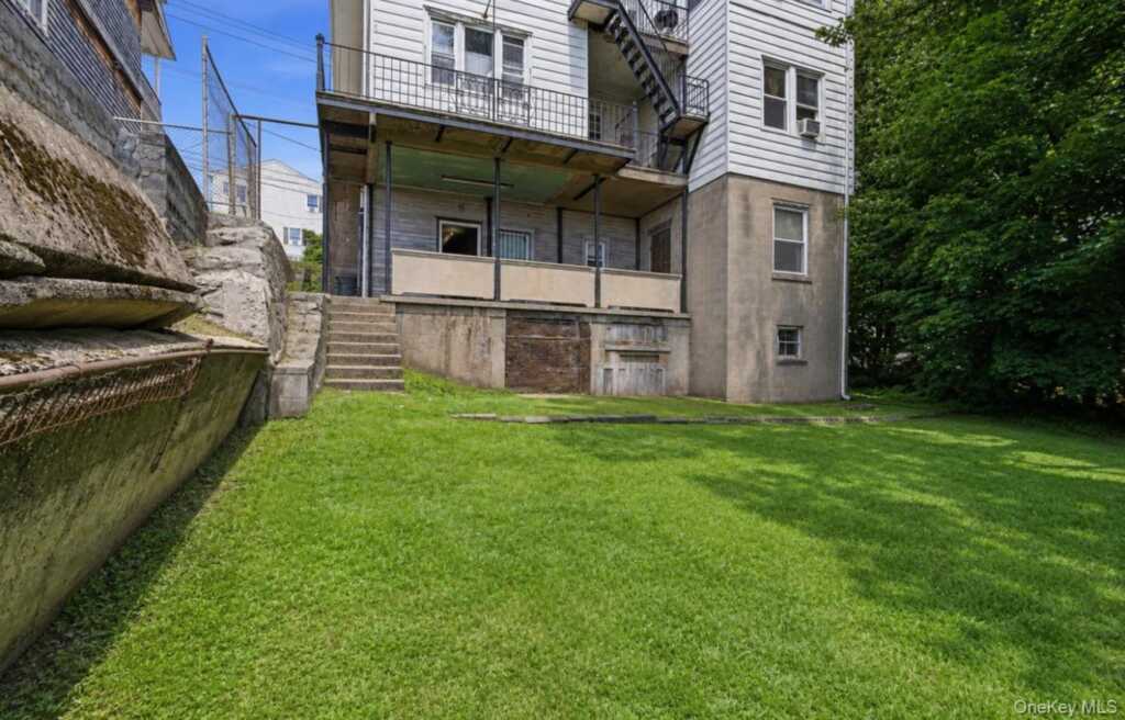 27 Soundview Street, Rye, NY 10573 - Photo 4 of 45
