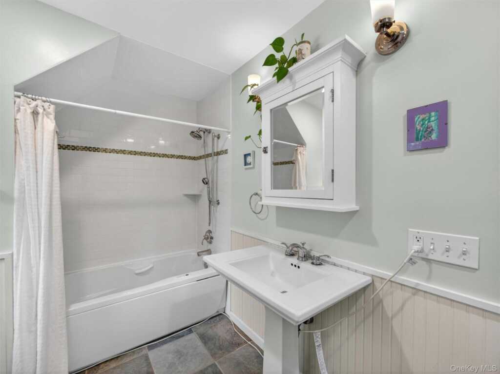 368 Route 304, Nanuet, NY 10954 - Photo 16 of 26