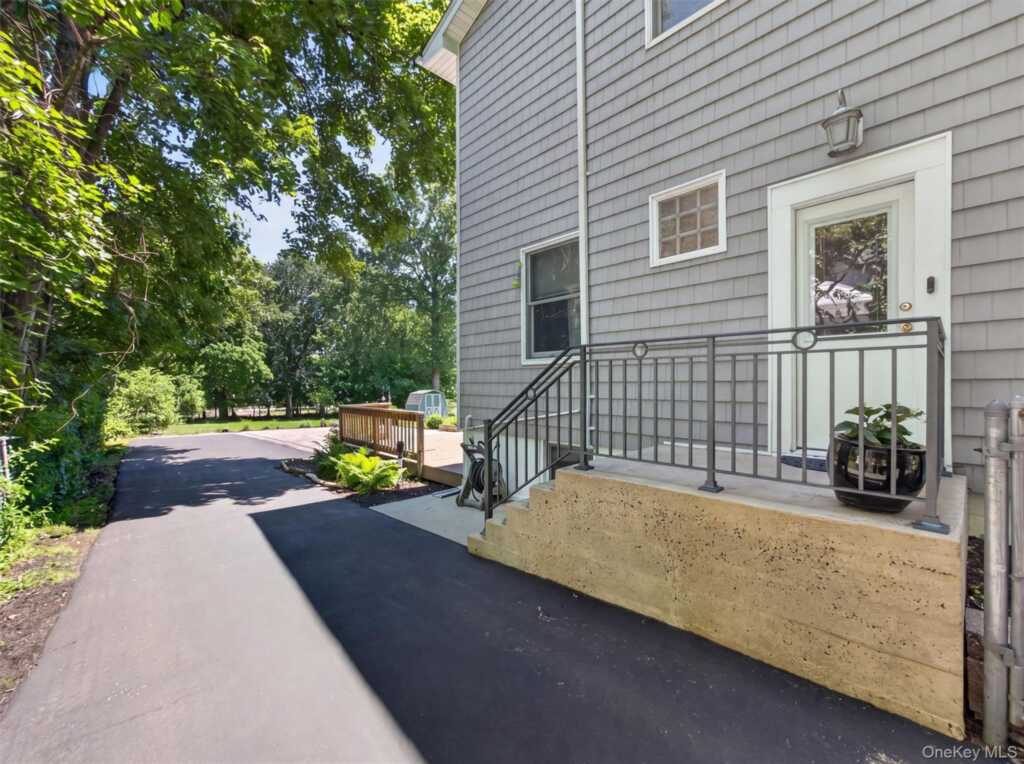 368 Route 304, Nanuet, NY 10954 - Photo 24 of 26