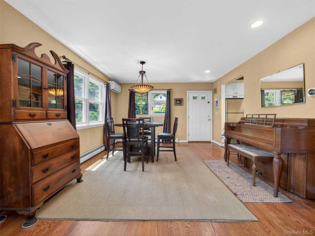368 Route 304, Nanuet, NY 10954 - Photo 7 of 26