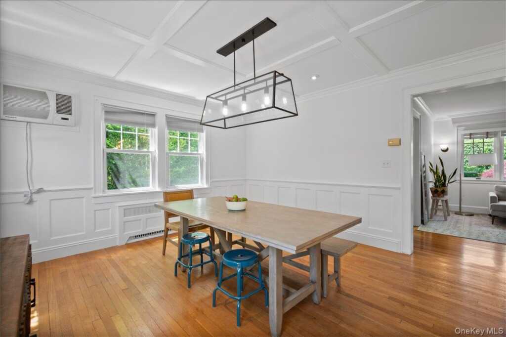 367 Old Mamaroneck Road, White Plains, NY 10605 - Photo 12 of 33