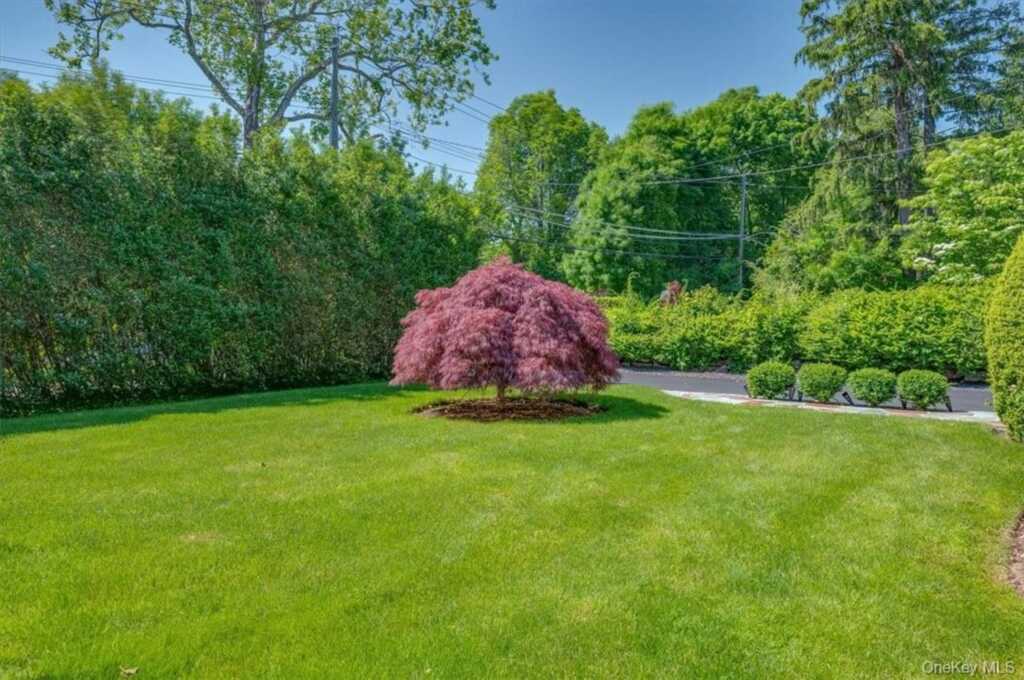 367 Old Mamaroneck Road, White Plains, NY 10605 - Photo 28 of 33
