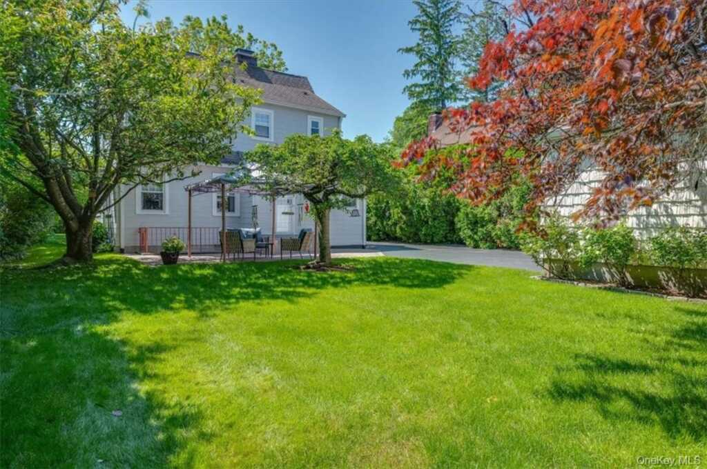 367 Old Mamaroneck Road, White Plains, NY 10605 - Photo 30 of 33